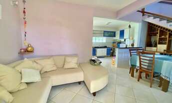 Imagem 3: Casa duplex de frente para mata