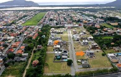 Imagem 5: Casa para Venda em Florianópolis, Ingleses, 3 dormitórios, 3 suítes, 4 banheiros, 2 vagas