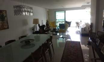 Imagem 2: Apartamento para venda possui 220 metros quadrados com 4 quartos em Icaraí - Niterói - RJ