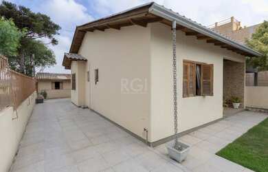 Imagem 3: Porto Alegre - Casa Padrão - Vila Nova