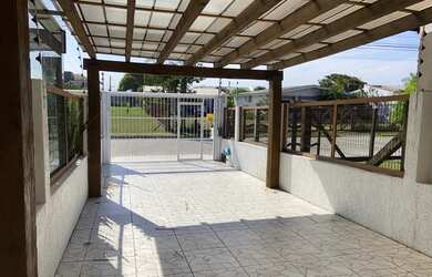 Imagem 3: Casa com duas suítes, lavabo e piscina