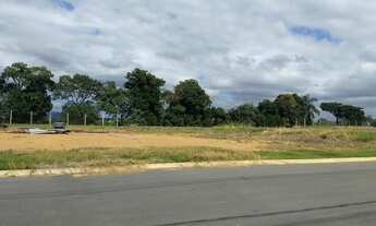 Imagem 4: Terreno industrial em condomínio fechado