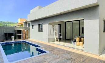 Imagem 4: Casa de condomínio térrea para venda possui 150 metros quadrados com 3 quartos