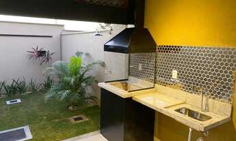 Imagem: BELÍSSIMA CASA DE 3/4 COM SUÍTE, TRÊS