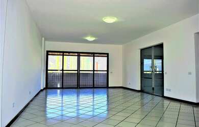 Imagem 2: Apartamento para venda com 219 metros quadrados com 4 quartos em Lagoa Nova - Natal - RN