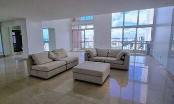 Imagem: VENTANA DEL SOL AO LADO DA PRAÇA DO SOL