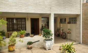 Imagem 6: Casa duplex de condomínio para venda possui 192 metros quadrados com 4 quartos em Portugue