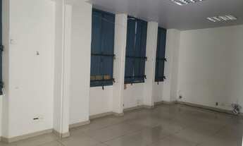 Imagem 4: Casa comercial com 774 m² na Av. Bernardo Monteiro, com 14 salas, 2 recepções e 4 vagas