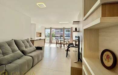 Imagem 4: Apartamento de frente com terraço mobiliado por apenas 490 mil!