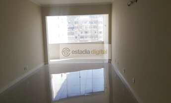 Imagem 4: 3 Quartos na quadra da praia em Copacabana