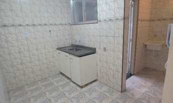 Imagem 7: OPORTUNIDADE NO GONZAGA!!! NO PRIMEIRO ANDAR!! A 5 QUADRAS DA PRAIA!!COM PEQUENO QUINTAL!!