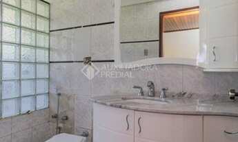 Imagem 7: CASA COM AMPLO PÁTIO, 3 DORMITÓRIOS SENDO 1 SUÍTE COM HIDRO E GARAGEM PARA 4 CARROS NO BAI