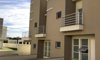 Imagem 2: Casa/Sobrado reformada, com 3 dormitórios e 2 vagas de garagem - Condomínio Recanto das Ar