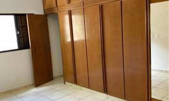 Imagem 6: Casa para venda possui 320 metros quadrados com 3 quartos