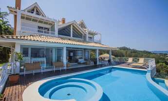 Imagem 2: Casa para aluguel e venda. Com 757 metros quadrados e 9 quartos em Cacupé - Florianópolis