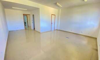 Imagem: Sala comercial em Santa Lúcia, Edifício