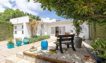 Imagem 3: Porto Alegre - Casa Padrão - Tristeza