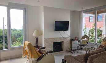 Imagem 3: Casa de condomínio para venda tem 143 metros quadrados com 3 quartos