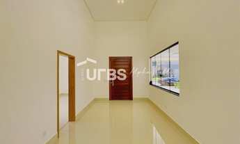 Imagem 6: Casa de condomínio térrea para venda possui 240 metros quadrados com 3 quartos