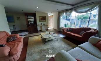 Imagem 2: CURITIBA - Casa Padrão - Água Verde