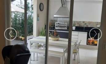 Imagem 4: Casa de condomínio para venda possui 180 metros quadrados com 4 quartos