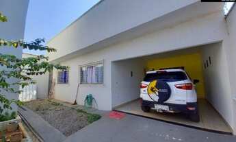 Imagem 3: Casa no Setor Coimbra, Nova, 3 Quartos sendo 1 Suíte, Pé direito duplo, Escritório, Linda