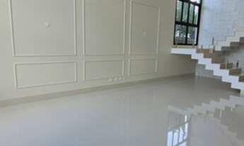 Imagem 3: Casa de condomínio sobrado para venda tem 335 metros quadrados com 5 quartos