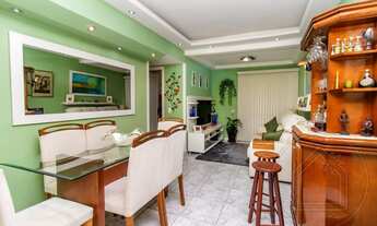 Imagem 2: ASSISTA O VÍDEO DE TOUR VIRTUAL. Ótimo apartamento reformado com varandão e vista livre pa