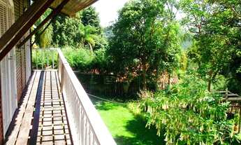 Imagem 2: Casa de condomínio para venda tem 190 metros quadrados com 4 quartos