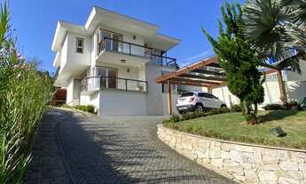 Imagem 2: Casa de alto padrão, com 5 suítes à venda no Cônego, Nova Friburgo RJ