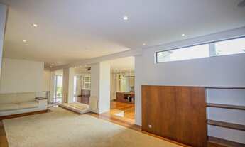 Imagem 7: Casa com Piscina, 4 dormitórios, Vista para o Guaíba, em Vila Assunção - Porto Alegre - RS