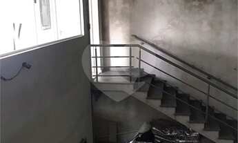 Imagem 7: Galpão de 1050 metros quadrados para industria