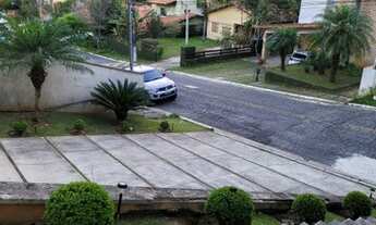 Imagem 2: Casa de condomínio para venda possui 405 metros quadrados com 4 quartos