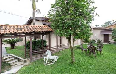 Imagem 2: Porto Alegre - Casa Padrão - Tristeza