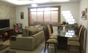 Imagem 4: Casa de condomínio para venda tem 300 metros quadrados com 3 quartos