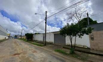 Imagem: Área Comercial ou Residencial às margens