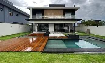 Imagem 2: Casa de condomínio para venda possui 460 metros quadrados com 4 quartos