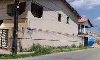 Imagem: Prédio de esquina com 4 apartamentos