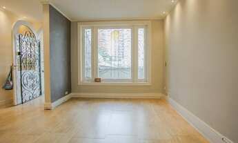 Imagem 7: Sobrado para aluguel e venda possui 180 metros quadrados com 2 quartos