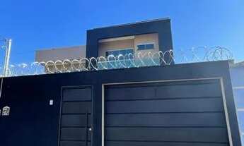 Imagem: Vendo sobrado novo de 3Q com 1 suíte, no