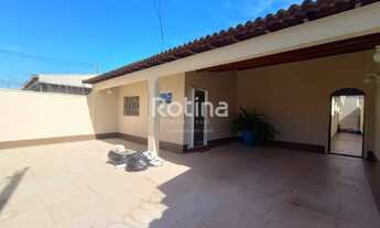 Imagem 2: Casa para aluguel, 3 quartos, 1 suíte, 4 vagas, Brasil - Uberlândia/MG