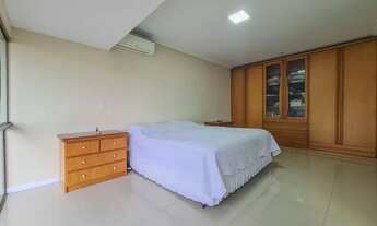 Imagem 3: Casa com 3 dormitórios para alugar, 277 m² por R$ 5.000,00/mês - Vila Nova - Novo Hamburgo