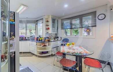 Imagem 4: Casa-Porto Alegre-SARANDI