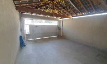 Imagem 2: Casa no Bairro Jordanópolis com 3 Dormitórios, sendo 1 Suíte, Piscina, Portão Automático e