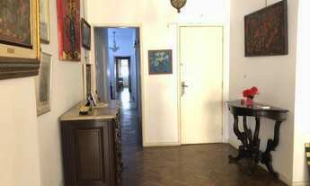 Imagem 4: Grande apartamento com 4q a duas quadras da praia Posto 6