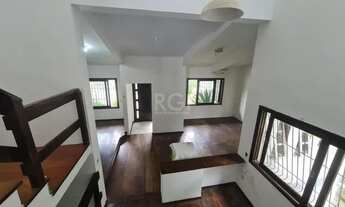 Imagem 4: Casa para Venda - 278m², 6 dormitórios, sendo 2 suites, 1 vaga - Teresópolis