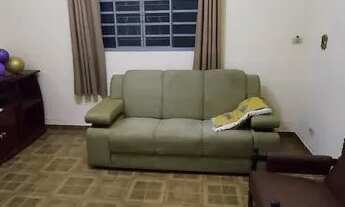 Imagem 3: Casa para aluguel e venda possui 100 metros quadrados com 2 quartos