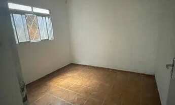 Imagem 5: Casa - Bairro Maria Helena, 3 quartos e espaço externo