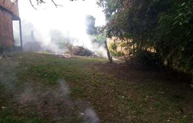 Imagem 2: Casa e lotes Casa com 3 dormitórios