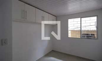 Imagem 7: Casa para Aluguel - Novo Mundo, 2 Quartos, 50 m2